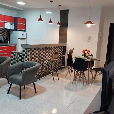 Apartamento Mobiliado No Centro De 保罗阿方索城 外观 照片